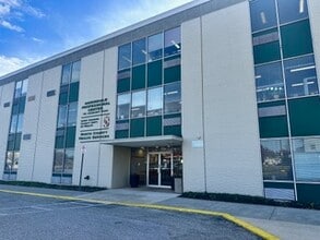 791 Aquahart Rd, Glen Burnie, MD à louer Photo de l’immeuble– Image 2 sur 22