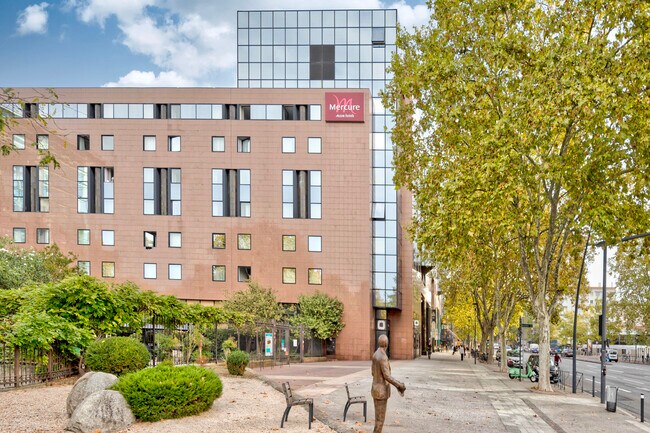 Plus de détails pour 8 Esplanade Compans Caffarelli, Toulouse - Bureau à louer