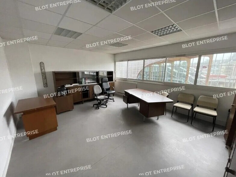 Bureau dans Lorient à vendre - Photo de l’immeuble – Image 2 sur 6