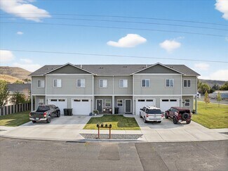 Plus de détails pour 565 575 585 Baker st, Baker City, OR - Logement à vendre