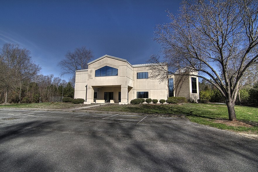 1127 Curtis St, Monroe, NC à louer - Photo de l’immeuble – Image 3 sur 12