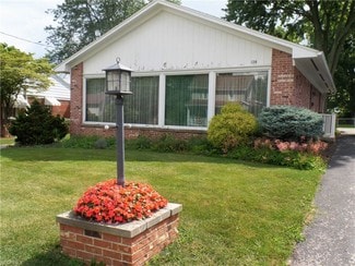 Plus de détails pour 128 Walter St, Bellevue, OH - Local commercial à vendre