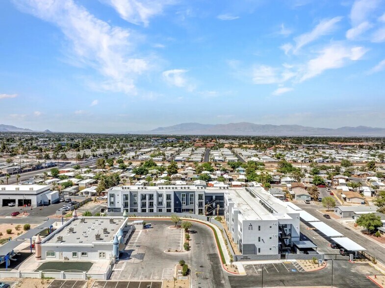 4846 S Jones Blvd, Las Vegas, NV à vendre - Photo de l’immeuble – Image 2 sur 20