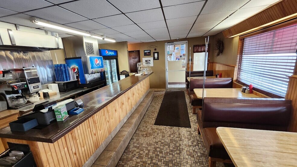 87 Main St, Mars Hill, ME à vendre - Photo de l’immeuble – Image 3 sur 5