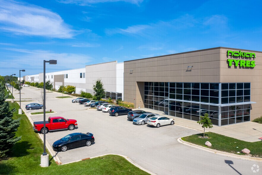 21450 SW Frontage Rd, Shorewood, IL à louer - Photo de l’immeuble – Image 1 sur 9