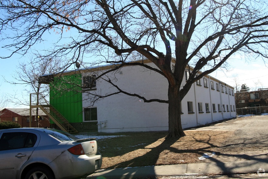 725 Moore St, Lakewood, CO à vendre - Photo de l’immeuble – Image 3 sur 17