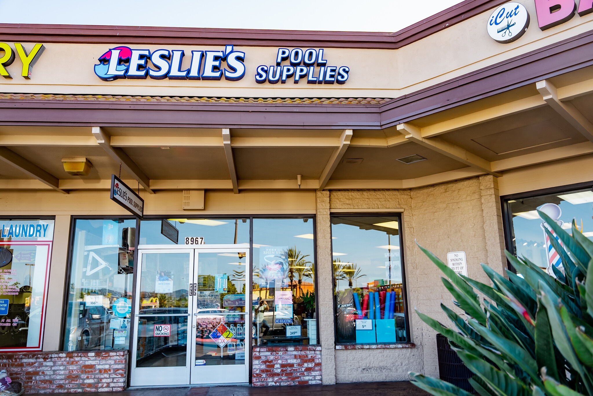 8915-8985 Mira Mesa Blvd, San Diego, CA à louer Photo intérieure– Image 1 sur 1