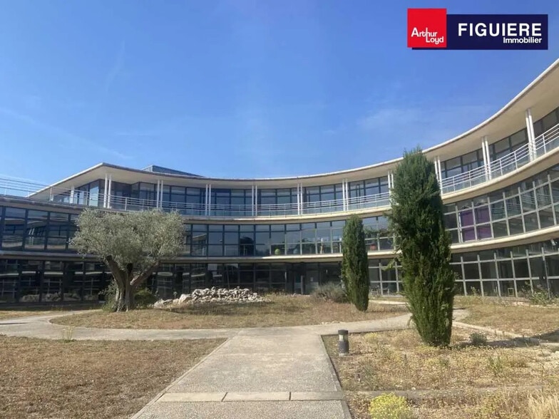 1330 Avenue Jean-René Guillibert Gautier De La Lauzière, Aix-en-Provence à louer - Photo de l’immeuble – Image 1 sur 8