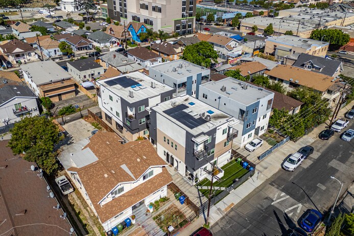 1629 S New Hampshire Ave, Los Angeles, CA à vendre Photo de l’immeuble– Image 1 sur 30