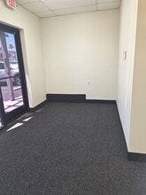 4460 W Reno Ave, Las Vegas, NV à louer Photo intérieure– Image 2 sur 12