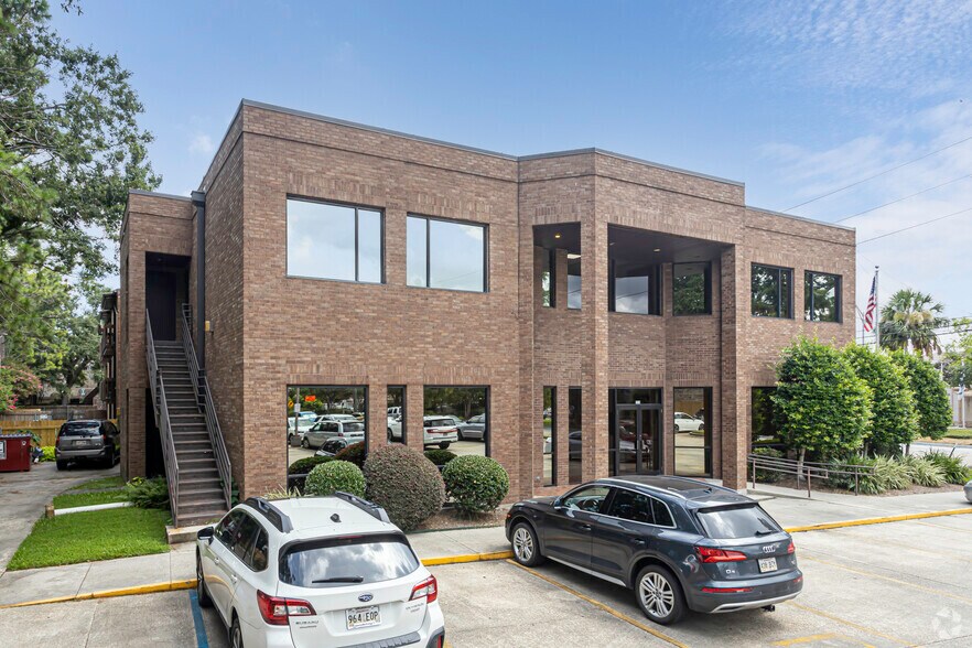 2030 Dickory Ave, New Orleans, LA à vendre - Photo de l’immeuble – Image 2 sur 2