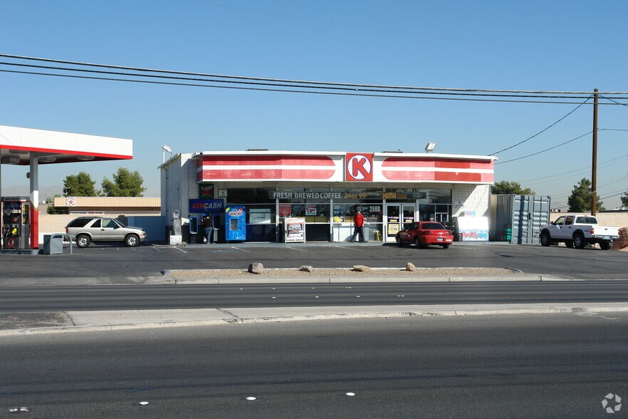 3500 E Charleston Blvd, Las Vegas, NV à vendre - Photo principale – Image 3 sur 5