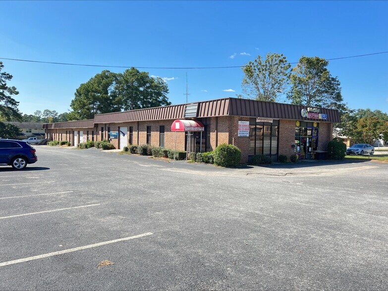 4611 Broad River Rd, Columbia, SC à louer - Photo de l’immeuble – Image 2 sur 2