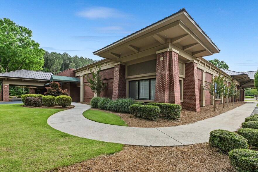 1230 Bald Ridge Marina Rd, Cumming, GA à louer - Photo de l’immeuble – Image 3 sur 36