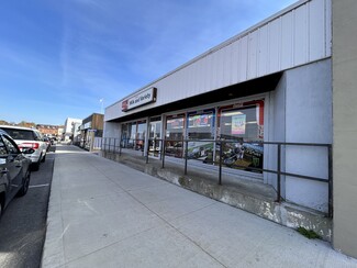 Plus de détails pour 551 Bay St, Midland, ON - Local commercial à vendre