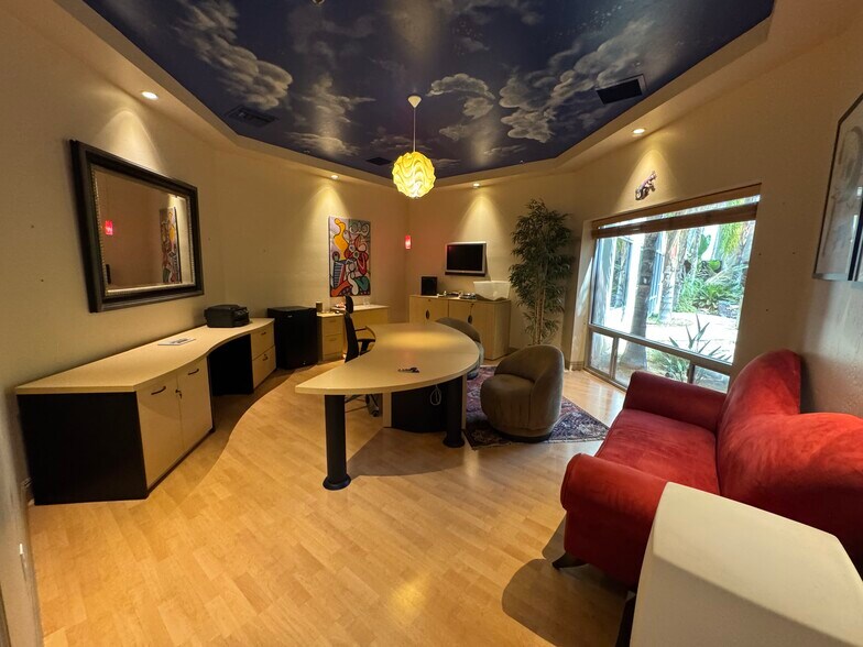 3955 Coffee Rd, Bakersfield, CA à louer - Photo de l’immeuble – Image 3 sur 13