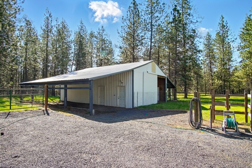 21203 W Beechwood Rd, Medical Lake, WA à vendre - Photo de l’immeuble – Image 2 sur 12