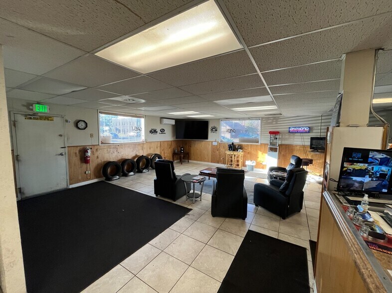 11072 W 44th Ave, Wheat Ridge, CO à vendre - Photo de l’immeuble – Image 2 sur 18