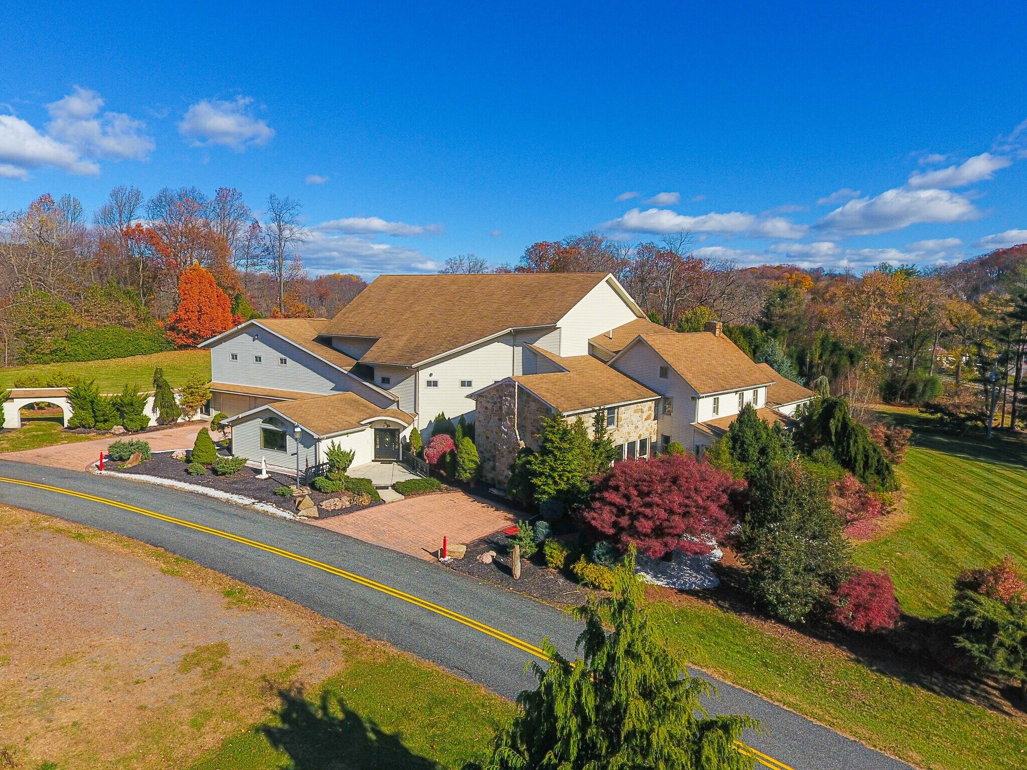 6271 Batman Rd, Zionsville, PA à vendre Photo de l’immeuble– Image 1 sur 25