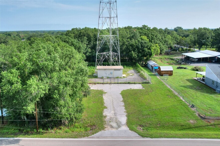 325 Wilder Rd, Lakeland, FL à vendre - Photo de l’immeuble – Image 2 sur 10