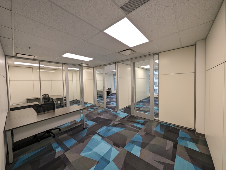 150 13 Av SW, Calgary, AB à louer - Photo intérieure – Image 2 sur 10