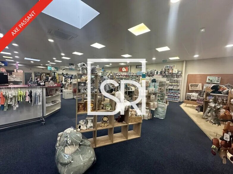 Local commercial dans Issoire à vendre - Photo de l’immeuble – Image 2 sur 10