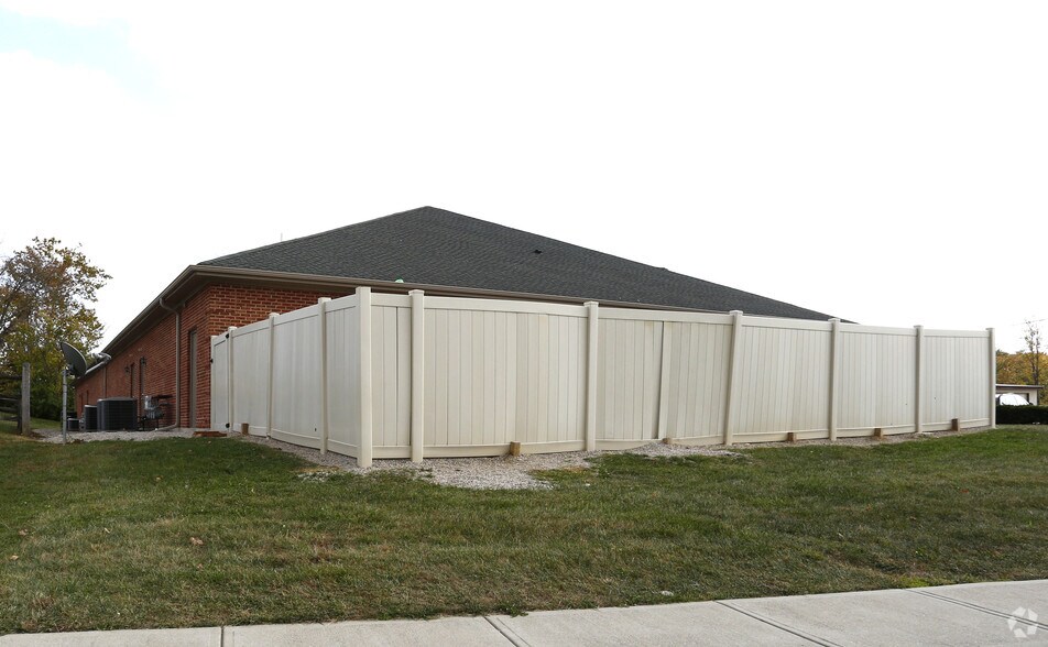 1246 Old State Route 74, Batavia, OH à louer - Photo de l’immeuble – Image 3 sur 45