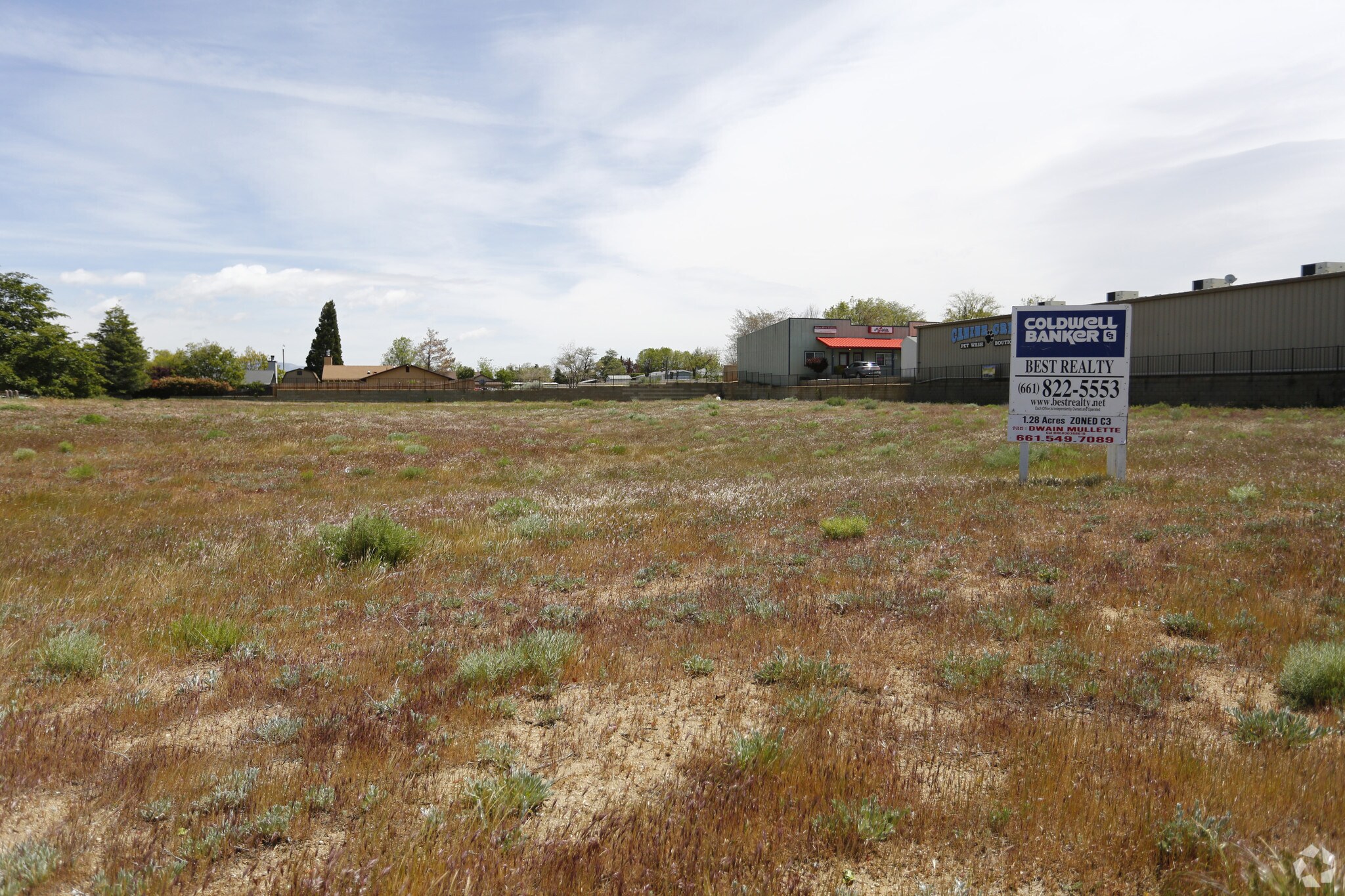 770 Tucker Rd, Tehachapi, CA à vendre Photo principale– Image 1 sur 44