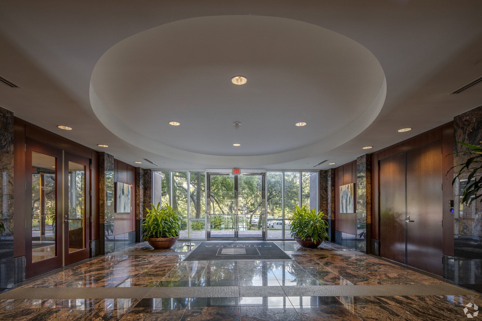 605 Crescent Executive Ct, Lake Mary, FL à louer Photo principale– Image 1 sur 3