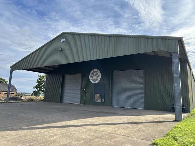 Golf Dr, Nuneaton à louer - Photo de l’immeuble – Image 1 sur 1