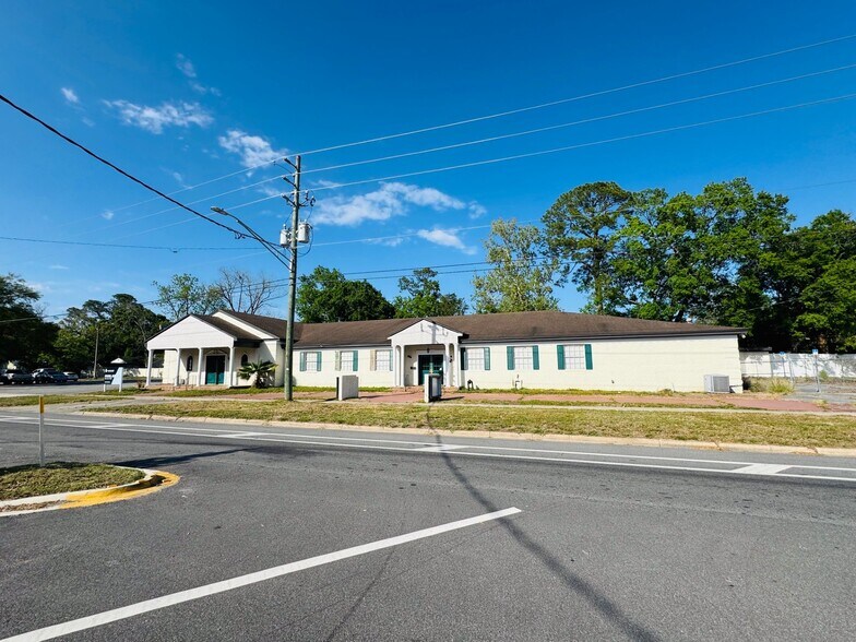729 Edgewood Ave S, Jacksonville, FL à vendre - Photo de l’immeuble – Image 3 sur 4