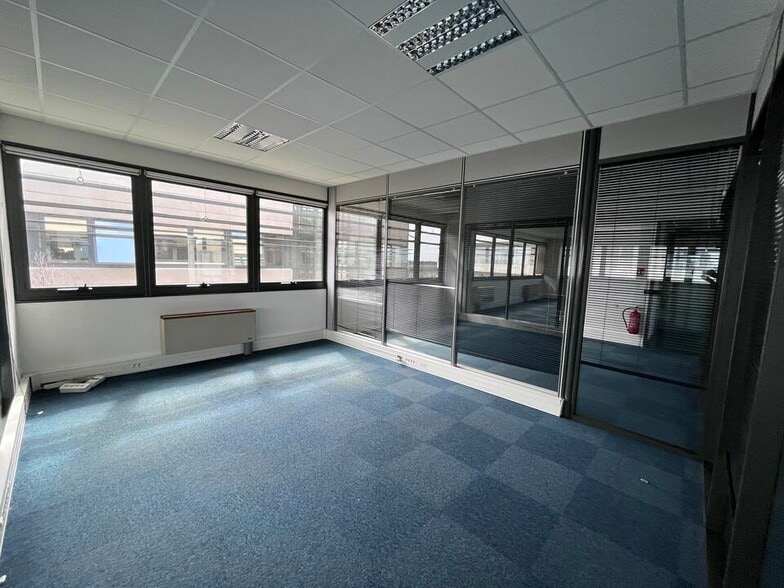 Bureau dans Villeneuve-Loubet à louer - Photo intérieure – Image 2 sur 7