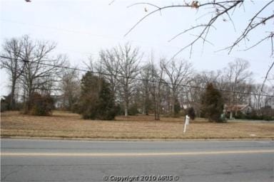 43055 Walnutgrove Ln, Chantilly, VA à vendre - Photo principale – Image 1 sur 2