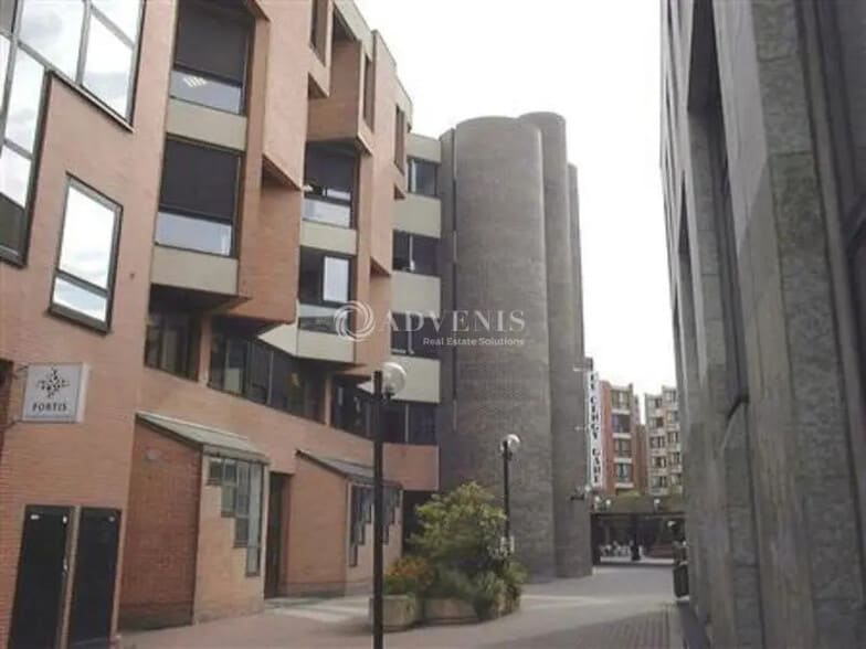 Bureau dans Cergy à vendre - Photo de l’immeuble – Image 1 sur 10