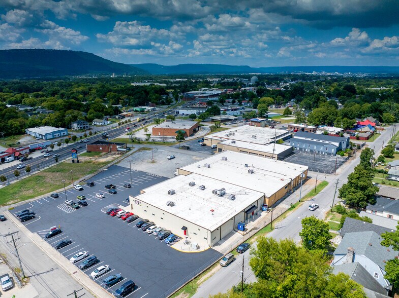 2809 E 50th St, Chattanooga, TN à vendre - Photo de l’immeuble – Image 3 sur 10