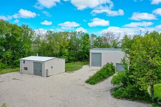 Plus de détails pour 3460 Town Hall Rd, Kewaskum, WI - Industriel/Logistique à vendre