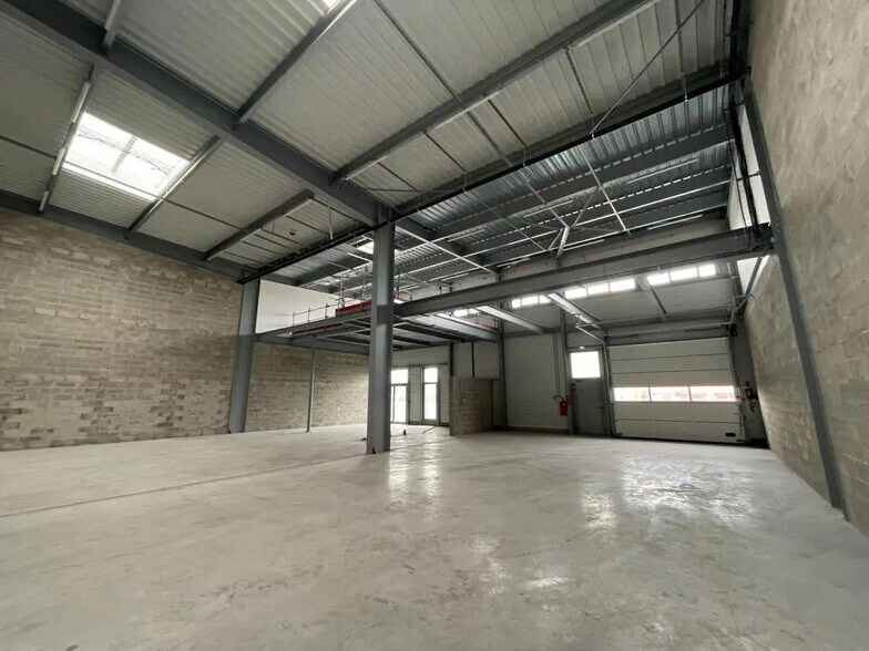 Bureau dans Créteil à louer - Photo de l’immeuble – Image 1 sur 4