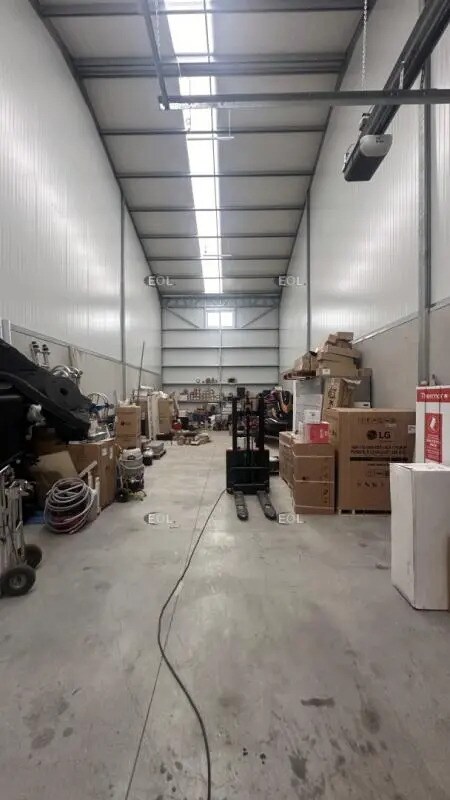 Plus de détails pour Local d'activités à louer