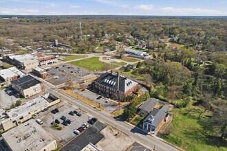 201 W Main St, Laurens, SC - Vue aérienne vue de carte - Image1