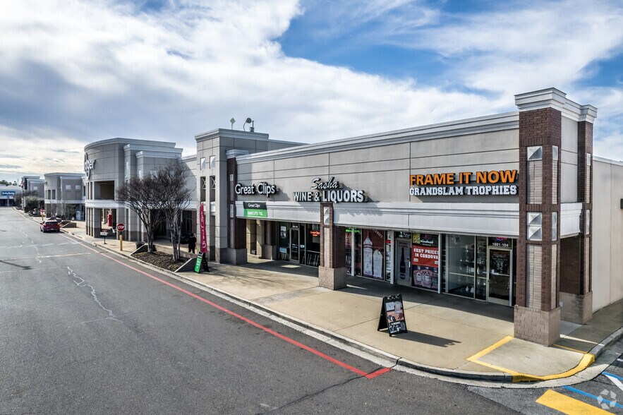 1591-1725 N Germantown Pky, Cordova, TN à louer - Photo de l’immeuble – Image 3 sur 13