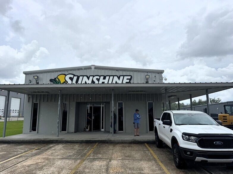 12137 Airline Hwy, Baton Rouge, LA à louer - Photo de l’immeuble – Image 3 sur 16