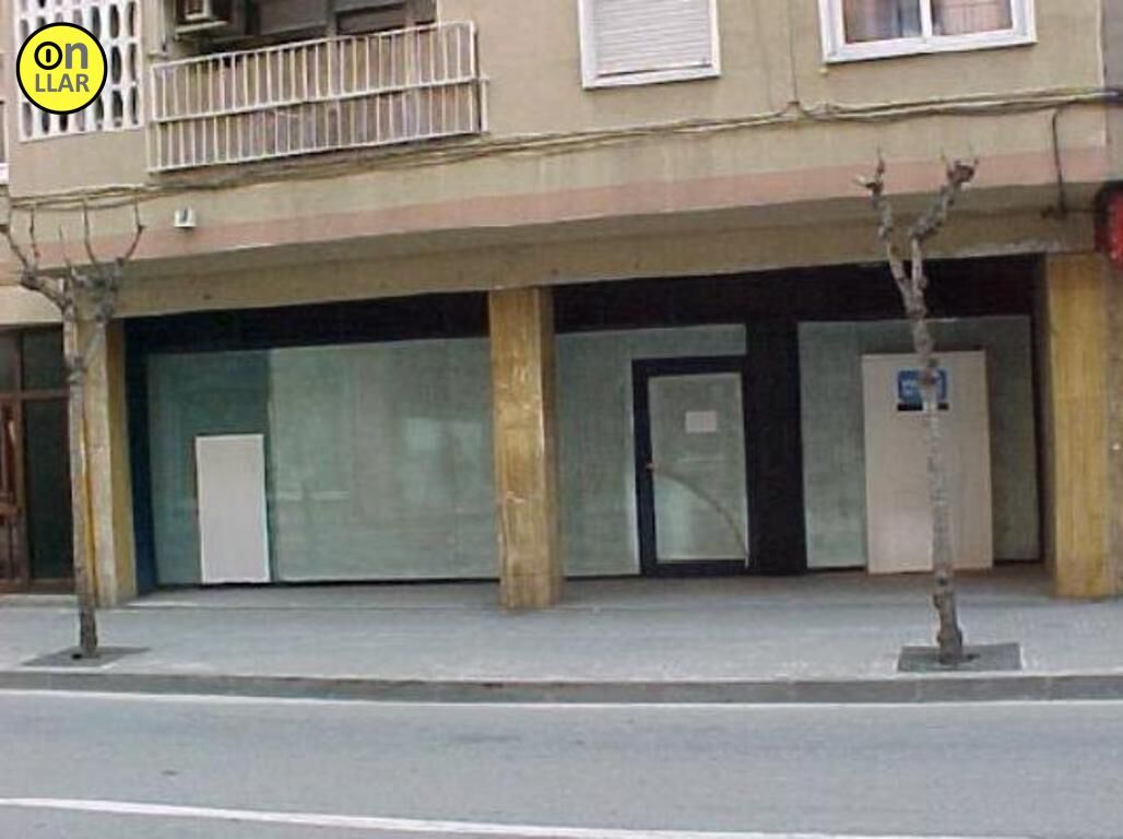 Immeuble residentiel dans Montornès del Vallès, Barcelona à vendre Photo intérieure– Image 1 sur 2