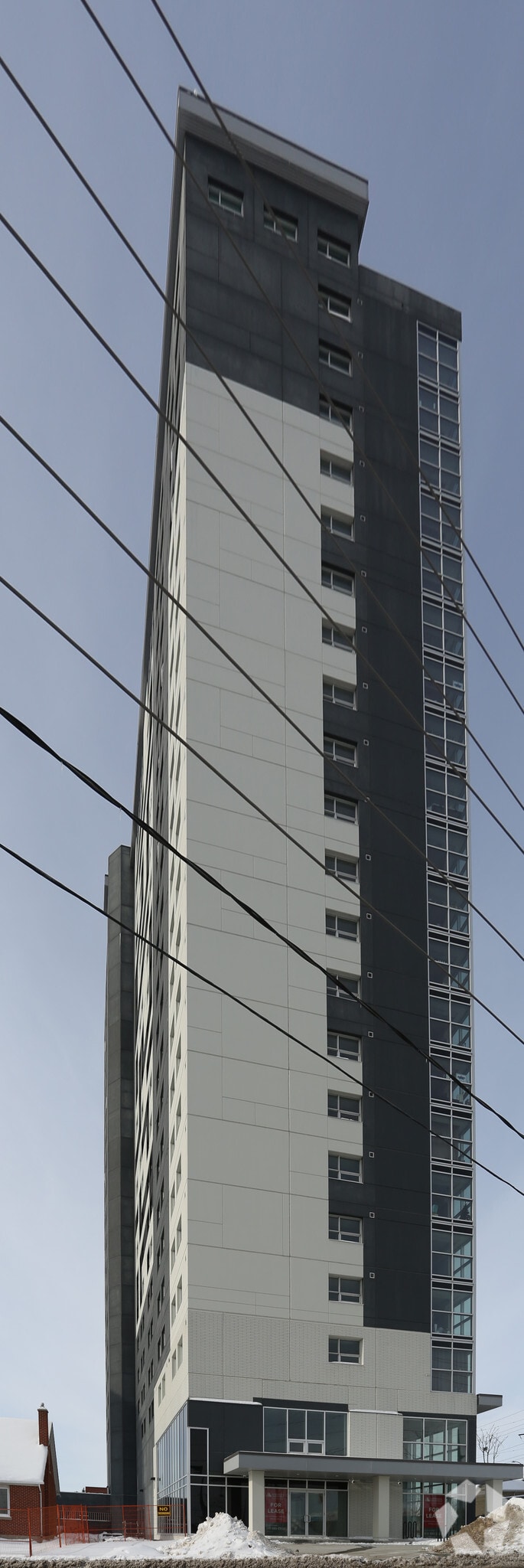 1 Columbia St W, Waterloo, ON à louer Photo principale– Image 1 sur 5