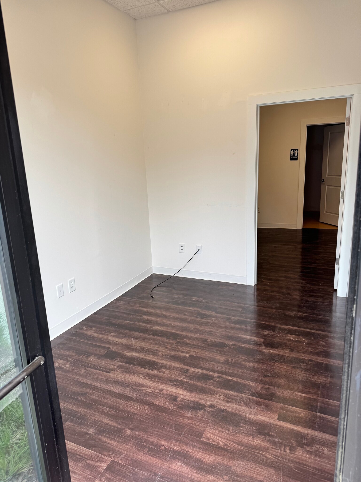 40100-40150 Moring, Chapel Hill, NC à louer Photo intérieure– Image 1 sur 6