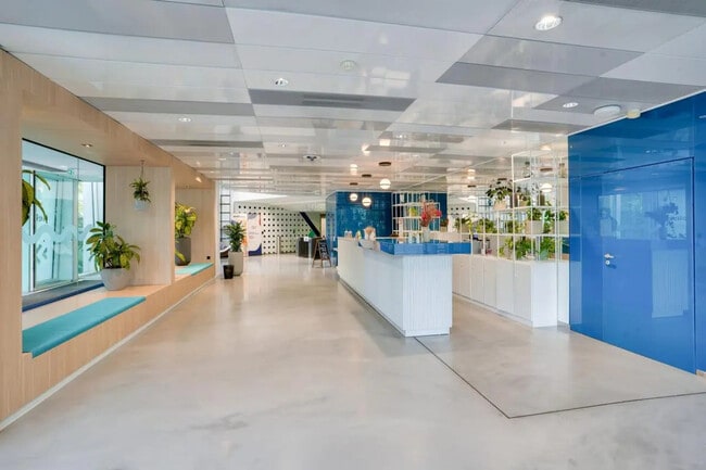 Plus de détails pour 51 Quai De Dion Bouton, Puteaux - Bureau à louer