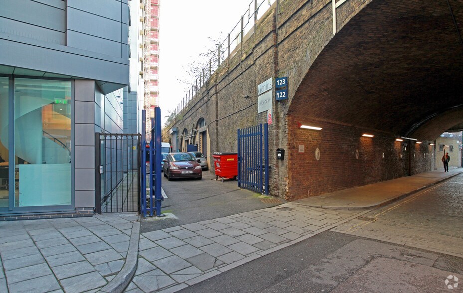 Salamanca St, Londres à louer - Photo principale – Image 1 sur 2