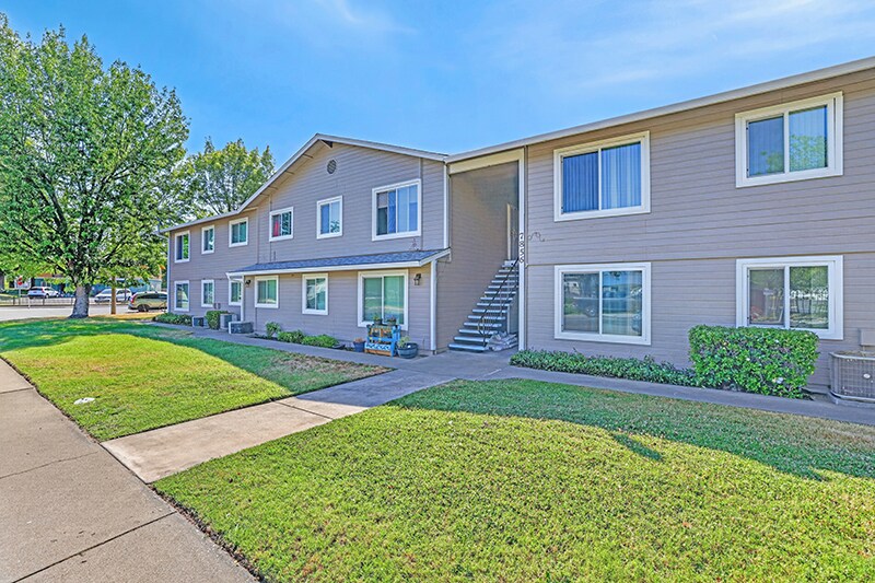 7856 Old Auburn Rd, Citrus Heights, CA à vendre - Photo de l’immeuble – Image 2 sur 35