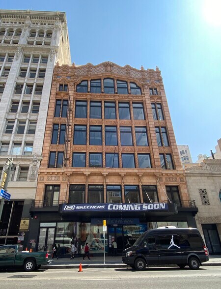 612 S Broadway, Los Angeles, CA à louer - Photo de l’immeuble – Image 3 sur 25
