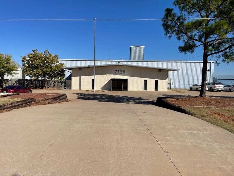 7118 N Hwy 81, Duncan, OK à louer - Photo de l’immeuble – Image 2 sur 12