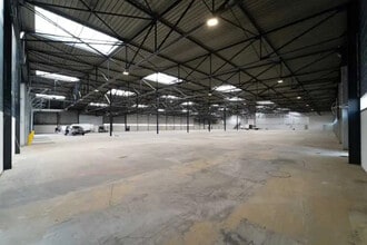 3 Rue Jean Perrin, Chassieu à louer Photo intérieure– Image 2 sur 9